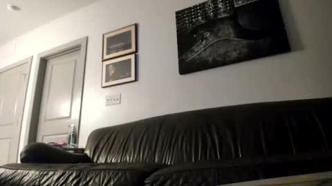 just  str8 stud nut  1000 online show from November 2025 09:18:02 AM