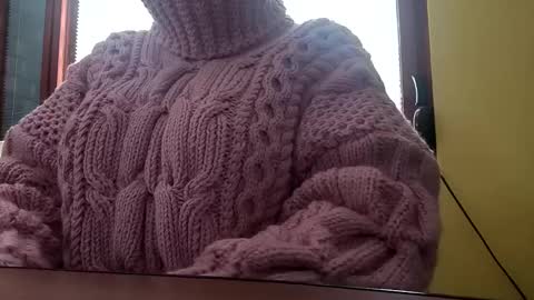 Snapshot of whitesweater chatting on October 2025 07:19:02 AM whitesweater online show from October 2025 07:19:02 AM