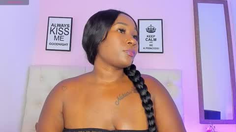 Snapshot of whitneywells chatting on October 2025 02:22:02 AM whitney online show from October 2025 02:22:02 AM