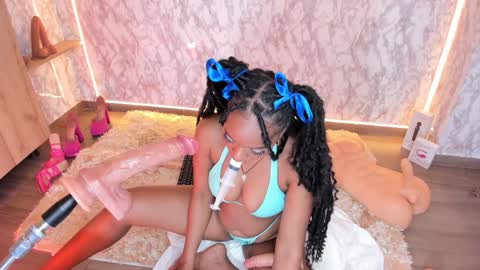 whitneyyfox online show from December 2024 05:50:02 AM