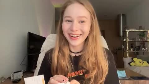 Alisa online show from October 2025 07:50:02 AM