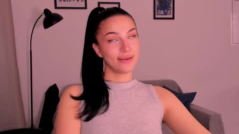 Snapshot of whoislulu chatting on November 2025 03:46:01 PM whoislulu online show from November 2025 03:46:01 PM