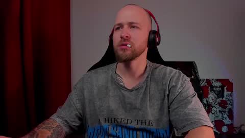 Snapshot of why_you_so_serious chatting on January 2025 05:58:01 PM VI online show from January 2025 05:58:01 PM