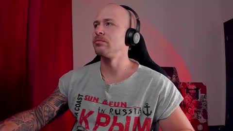 VI online show from October 2025 08:28:02 PM