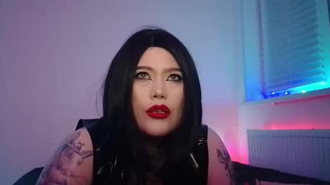 Snapshot of wickedxqueen chatting on October 2025 07:59:01 PM Laura online show from October 2025 07:59:01 PM