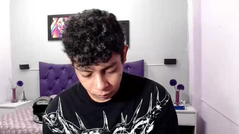 Snapshot of wiilliam_20 chatting on October 2025 01:14:01 PM wiilliam online show from October 2025 01:14:01 PM