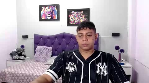 Snapshot of wiilliam_20 chatting on October 2025 02:43:02 PM wiilliam online show from October 2025 02:43:02 PM