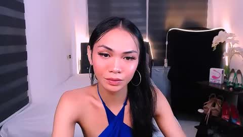 wild lily30 online show from February 2025 10:00:01 PM