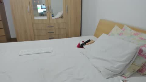 Alissa online show from January 2025 01:14:01 PM