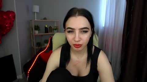 Alena online show from March 2025 01:37:01 PM