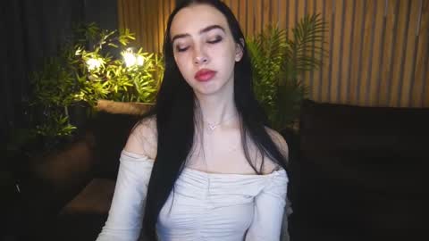 Alena online show from October 2025 07:09:02 AM