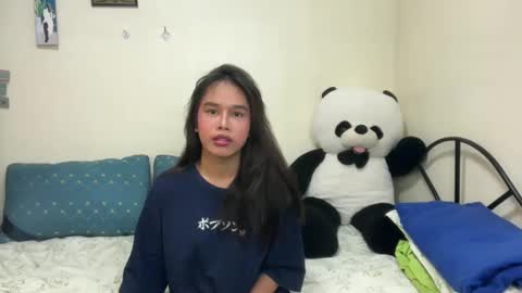 Rhean online show from November 2025 01:39:02 PM