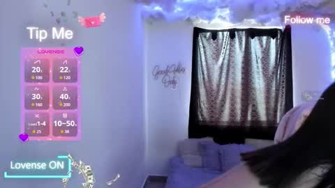 Snapshot of will_thomson_t chatting on October 2025 01:21:01 PM sofia and will online show from October 2025 01:21:01 PM