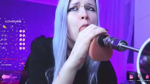 Snapshot of will_vand0m chatting on February 2025 04:22:01 PM Your virtual girlfriend online show from February 2025 04:22:01 PM