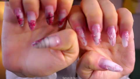 Snapshot of willalwaysloveyouuuuu chatting on October 2025 01:05:01 AM Eva online show from October 2025 01:05:01 AM