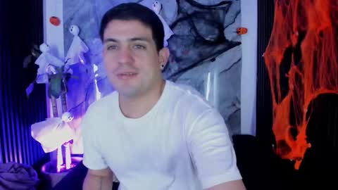 William Steel online show from October 2025 05:15:02 AM