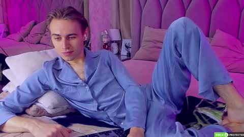 William online show from October 2025 03:04:01 AM