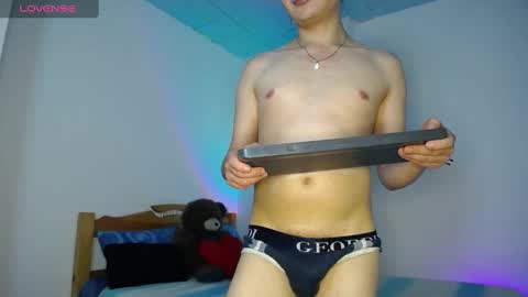 Snapshot of willmonkey chatting on December 2024 06:57:02 AM willmonkey online show from December 2024 06:57:02 AM