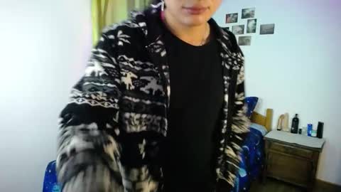 Snapshot of willmonkey chatting on October 2025 03:40:02 AM willmonkey online show from October 2025 03:40:02 AM