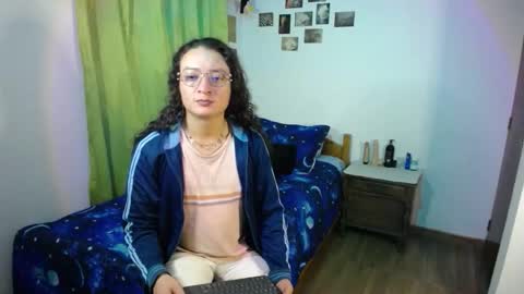 Snapshot of willmonkey chatting on October 2025 03:14:01 AM willmonkey online show from October 2025 03:14:01 AM