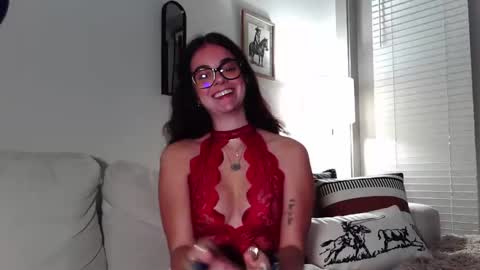 Snapshot of willowbelle chatting on October 2025 02:12:02 AM willowbelle online show from October 2025 02:12:02 AM