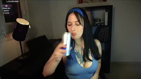 Sara online show from September 2025 09:04:02 PM