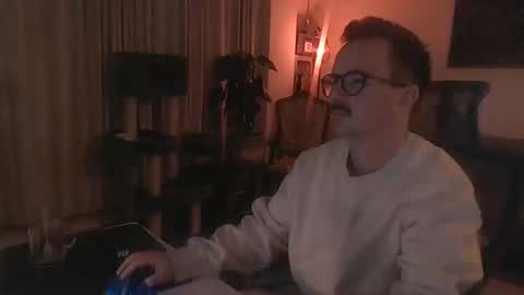 Snapshot of winnydepooh chatting on January 2025 08:27:01 PM cream36 online show from January 2025 08:27:01 PM