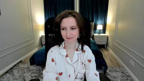 Amber online show from February 2025 07:48:02 PM
