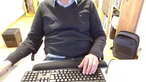 Snapshot of winterfreund99 chatting on January 2025 03:21:01 PM winterfreund99 online show from January 2025 03:21:01 PM