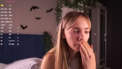 Snapshot of with_my_bae chatting on November 2025 07:19:02 PM Hollis online show from November 2025 07:19:02 PM