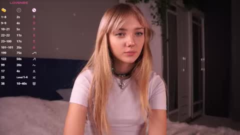 Snapshot of with_my_bae chatting on November 2025 07:56:01 PM Hollis online show from November 2025 07:56:01 PM