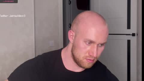 Wlademar online show from October 2025 12:44:02 AM