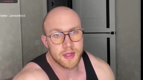 Wlademar online show from October 2025 12:33:01 PM