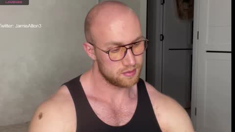 Wlademar online show from November 2025 08:42:02 PM