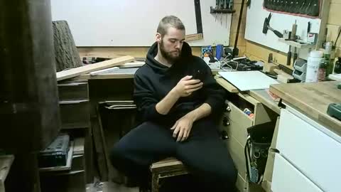 Snapshot of wolf021221 chatting on October 2025 06:04:01 PM wolf021221 online show from October 2025 06:04:01 PM