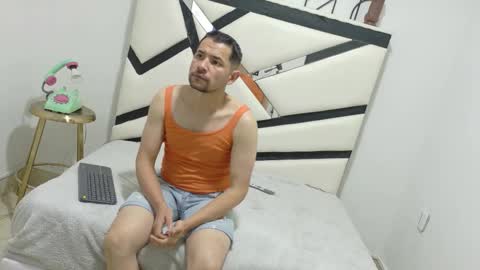 wolf__hot online show from October 2025 12:24:02 PM