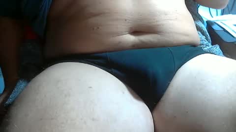 Snapshot of wolfoerl chatting on October 2025 12:37:02 PM wolfoerl online show from October 2025 12:37:02 PM