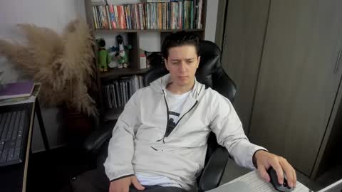 Snapshot of wolker_allan chatting on October 2025 11:47:01 AM wolker_allan online show from October 2025 11:47:01 AM