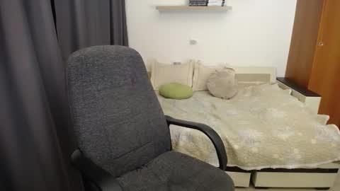 Snapshot of women_pleasures chatting on October 2025 07:35:02 PM women_pleasures online show from October 2025 07:35:02 PM