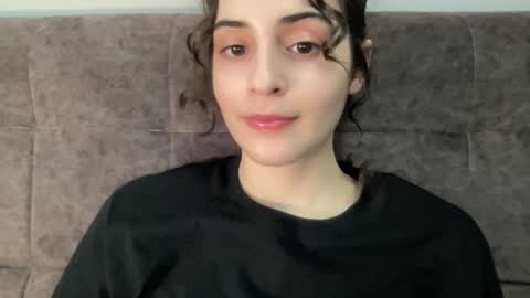 Snapshot of wonderland_stia chatting on October 2025 05:46:01 AM Stia online show from October 2025 05:46:01 AM