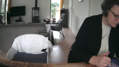 woodwurm and Snoeske online show from January 2025 12:26:02 PM