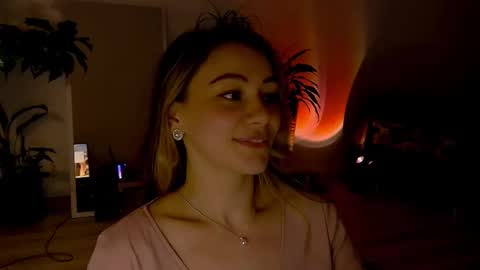 worldsbaby online show from February 2025 08:42:02 PM