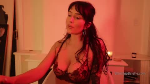 Brielle online show from September 2025 03:19:02 AM