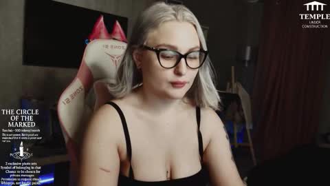 Snapshot of wounded_goddess chatting on October 2025 05:01:01 PM Goddess Sophy online show from October 2025 05:01:01 PM