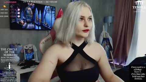 Snapshot of wounded_goddess chatting on October 2025 08:02:02 AM Goddess Sophy online show from October 2025 08:02:02 AM