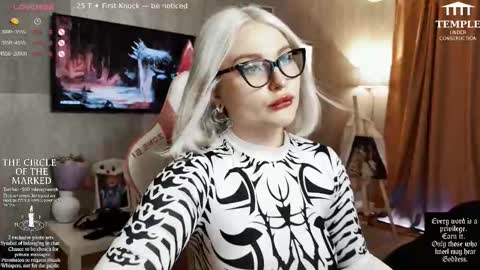 Snapshot of wounded_goddess chatting on October 2025 06:24:01 AM Goddess Sophy online show from October 2025 06:24:01 AM