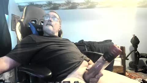 wowsers2022 online show from October 2025 06:42:01 PM