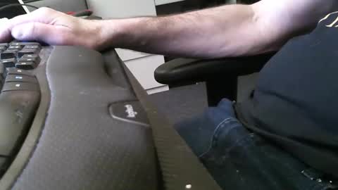 Snapshot of wrangleat0r chatting on November 2025 08:51:01 PM wrangleat0r online show from November 2025 08:51:01 PM