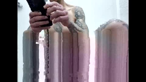 Snapshot of wtfafterlockup chatting on February 2025 09:37:01 PM Andrew Rowland online show from February 2025 09:37:01 PM