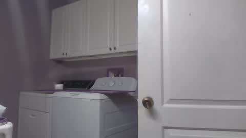 Snapshot of wundrsword33 chatting on September 2025 06:19:02 PM BONER DONOR online show from September 2025 06:19:02 PM